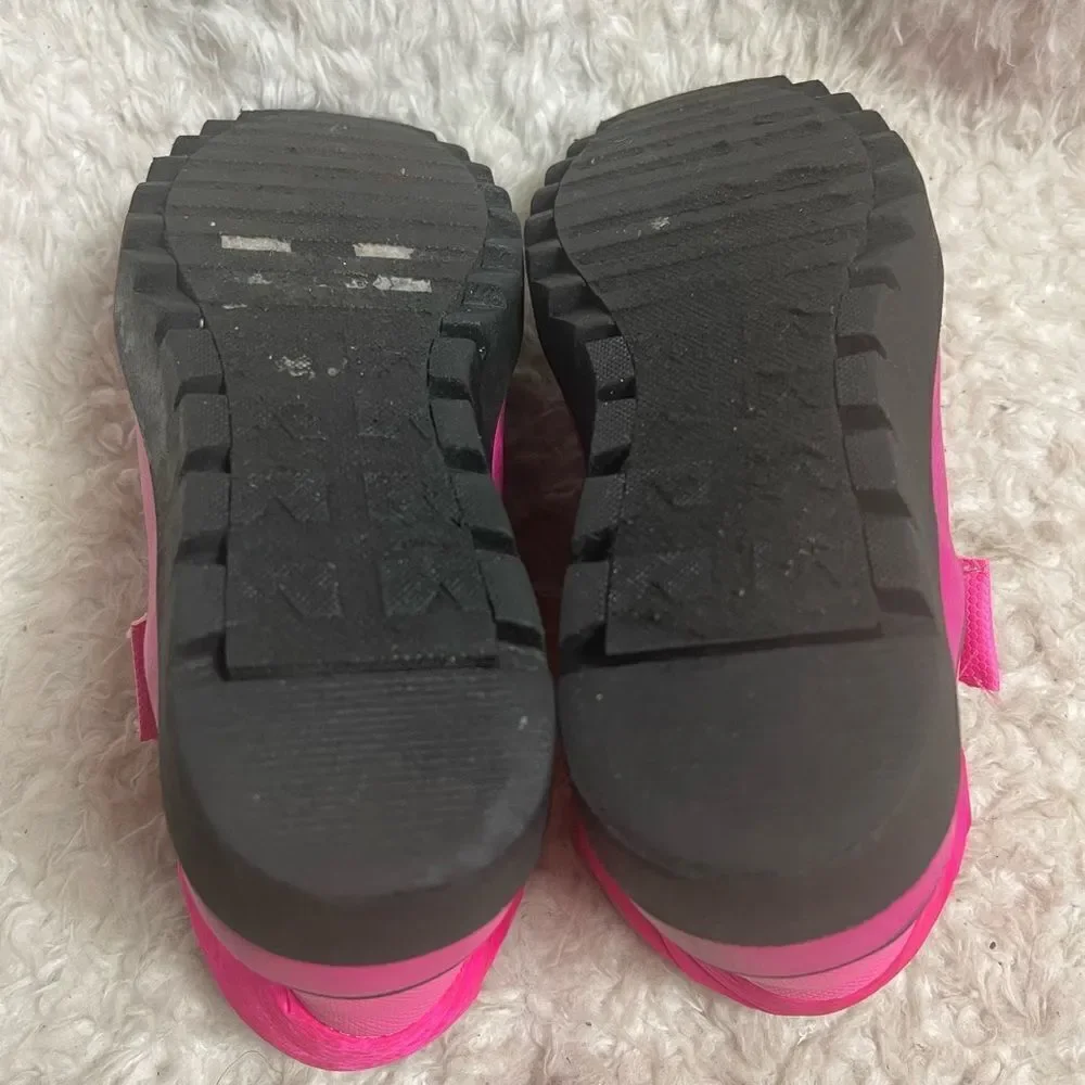 Juicy Couture Veronica Hot Pink & Black Puffer Ankle Boots Womens Size 7.5